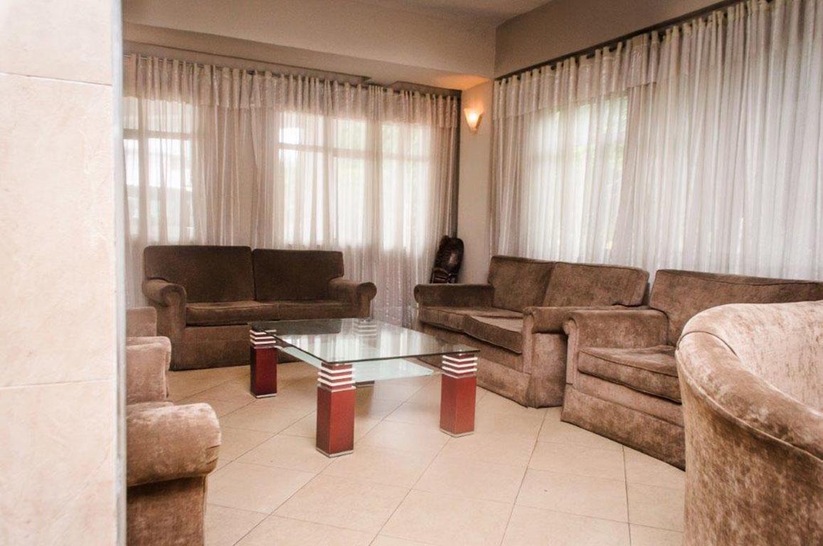 Golden Gate Hotel Кумаси Екстериор снимка